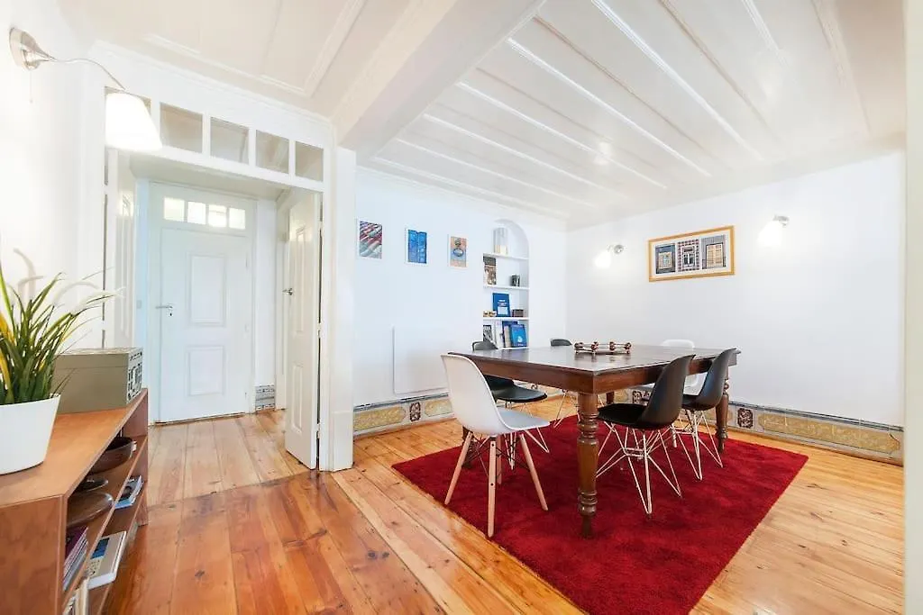 ליסבון Charming 2 Bedroom Apartment Avenida Da Liberdade פורטוגל